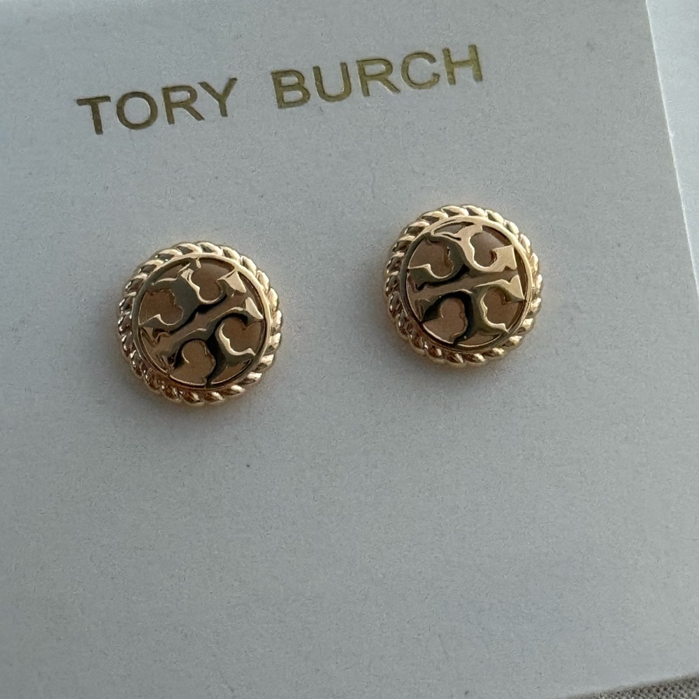 New Tory Burch gold earring - Picture 2 of 3